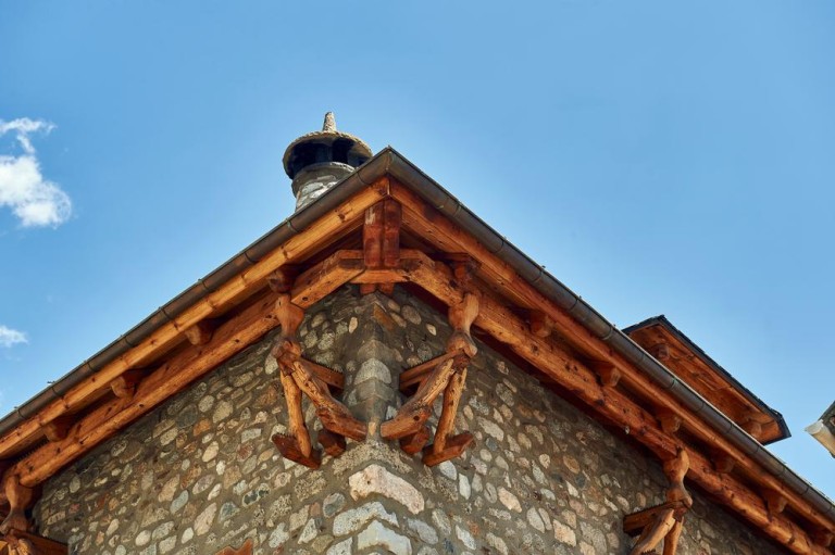 Comment réussir un ravalement de façade au Puy-en-Velay ?